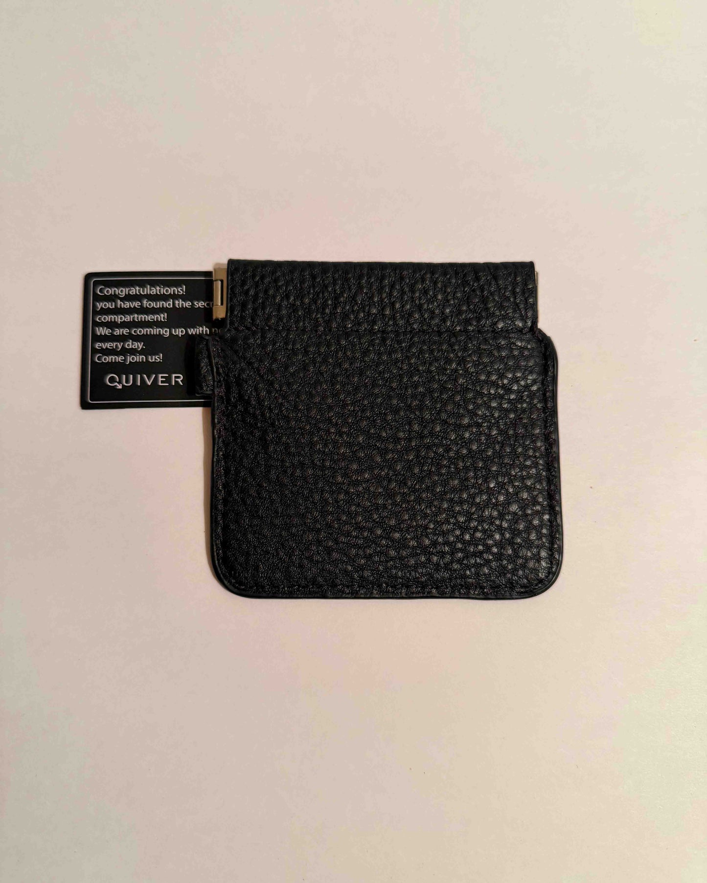 Quiver Wallet Switch Device by Kevin Chow & Ellusionist