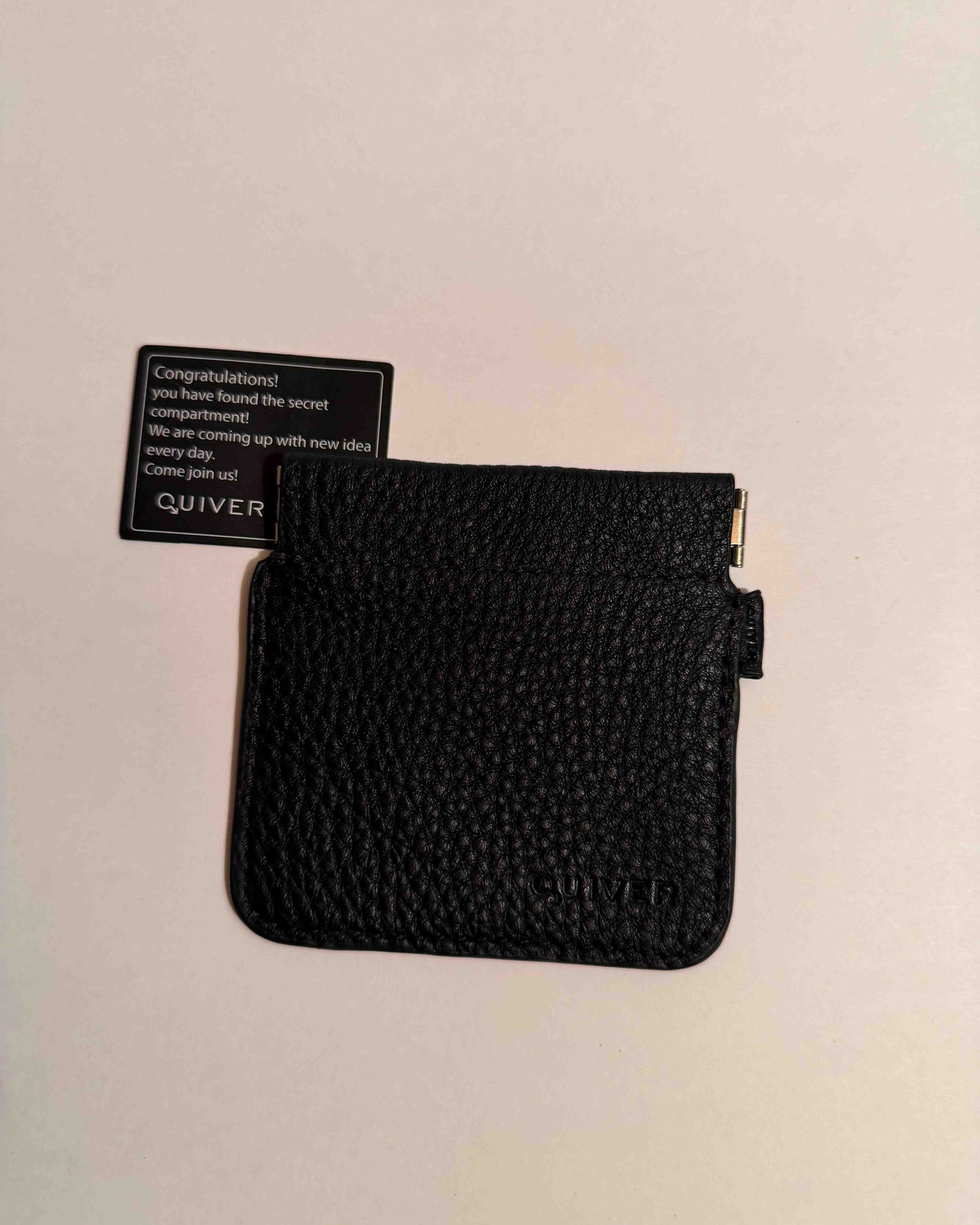 Quiver Wallet Switch Device by Kevin Chow & Ellusionist