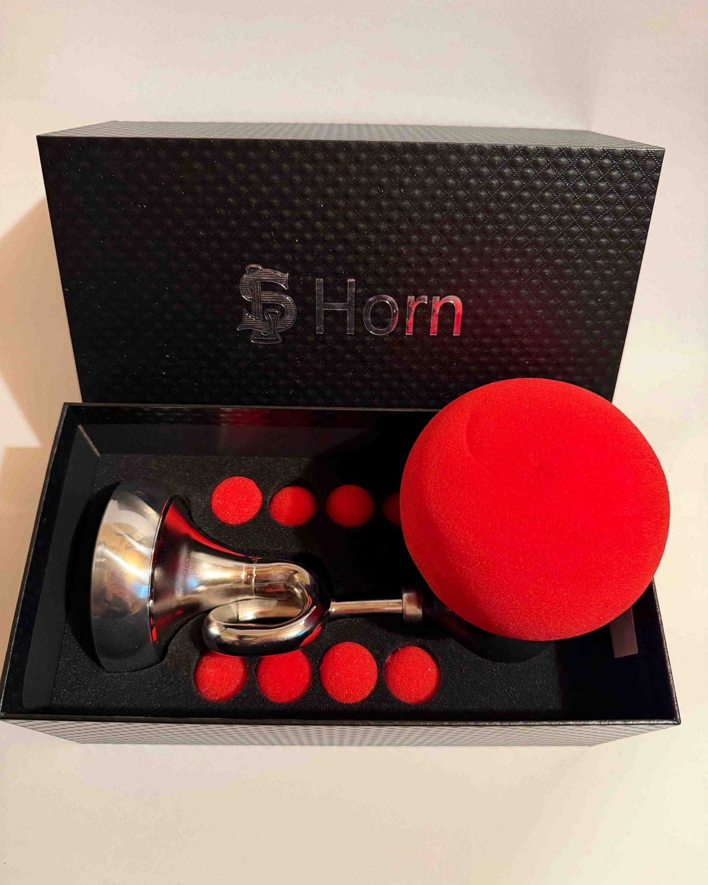 LS Horn by Leo Smetsers